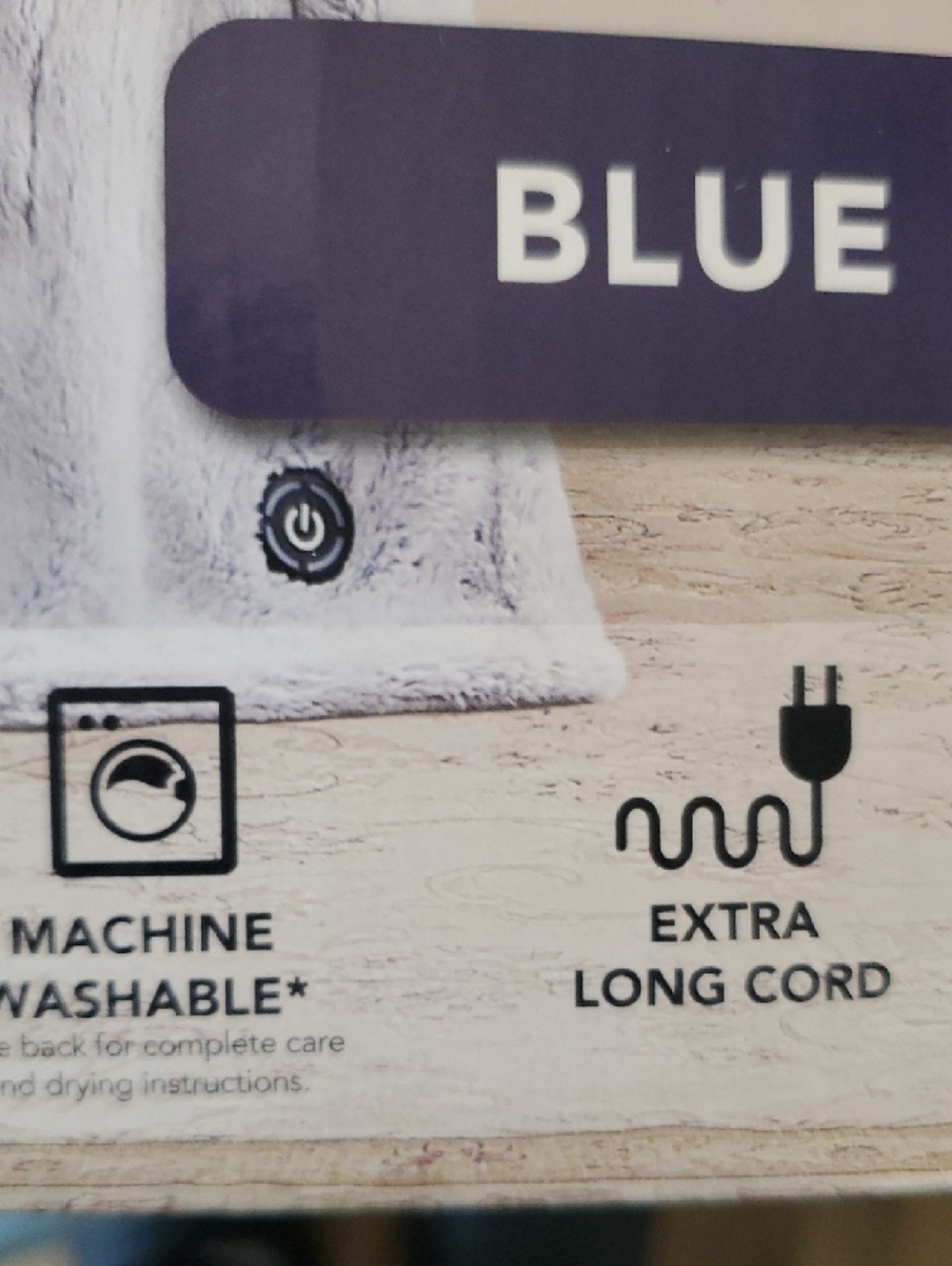 NEW Berkshire Heated Luxe Faux Fur Throw - Blue and White - Picture 9 of 11